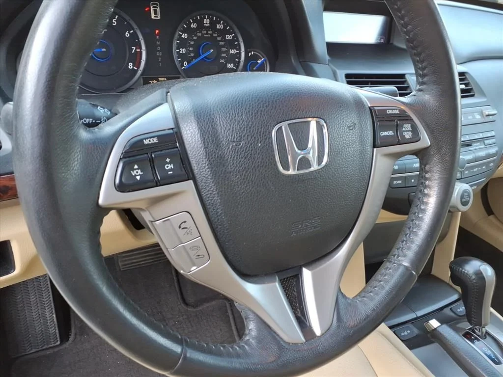 Used 2012  Honda EX-L image 17