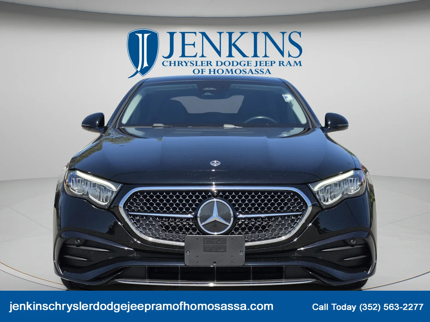 Used 2025 Obsidian Black Metallic Mercedes-Benz E 350 image 11