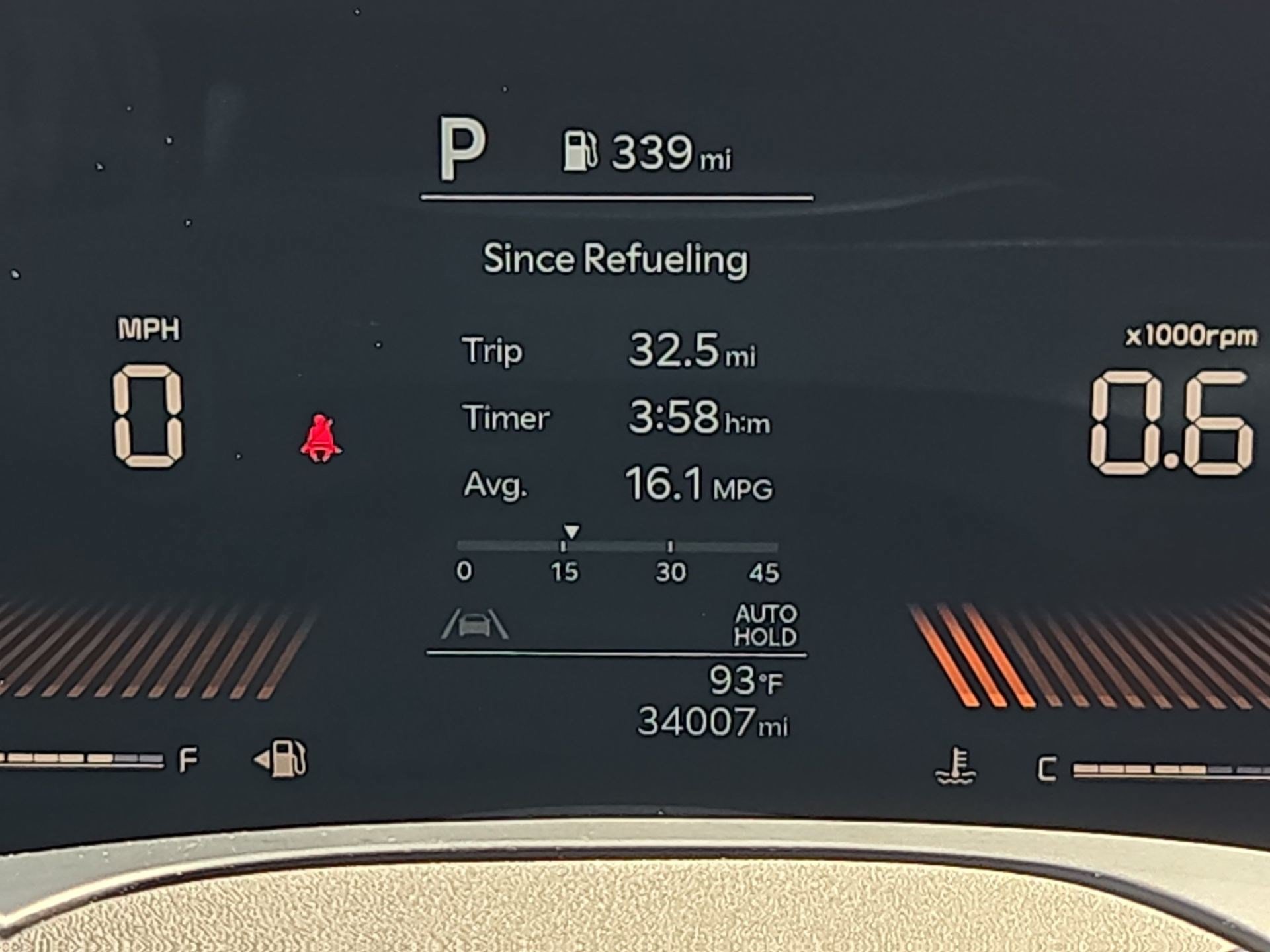 Used 2025 Snow White Pearl Kia LXS image 20
