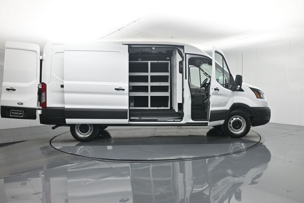 New 2026 Oxford White Ford Base image 3