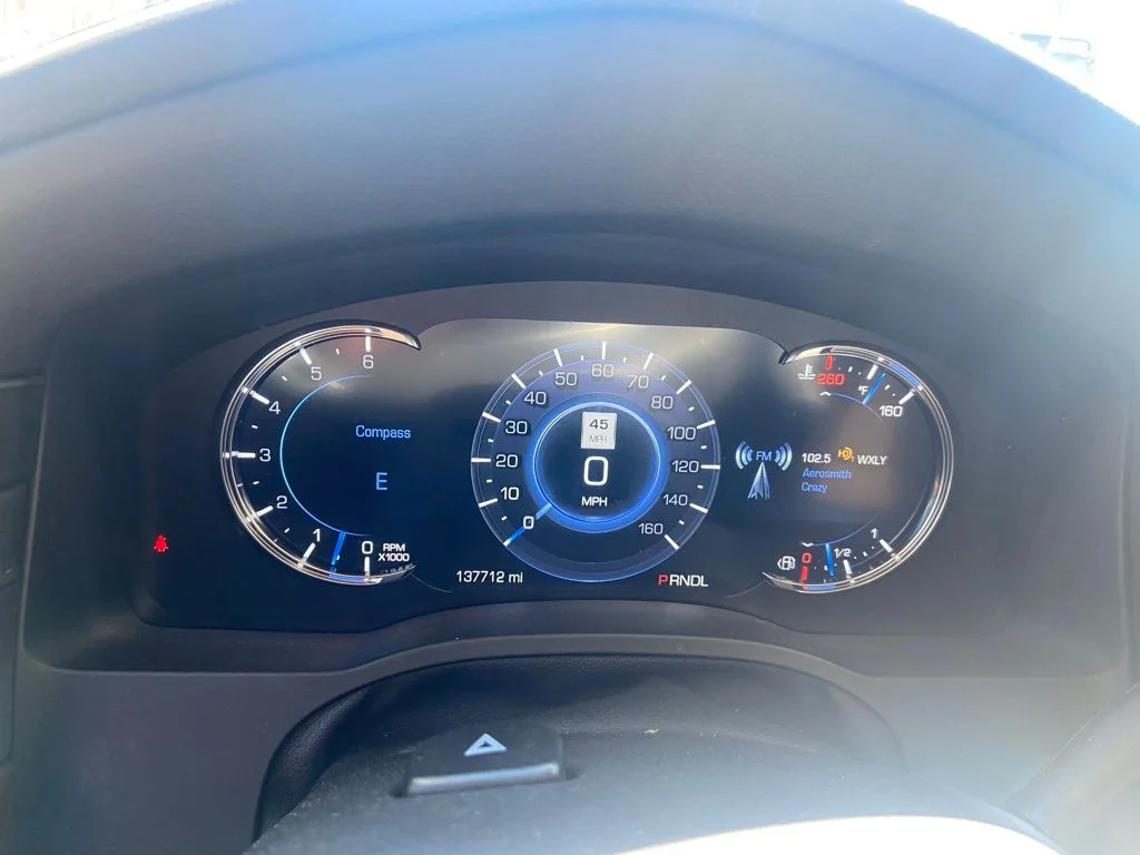 Used 2019 White Cadillac Premium Luxury image 18