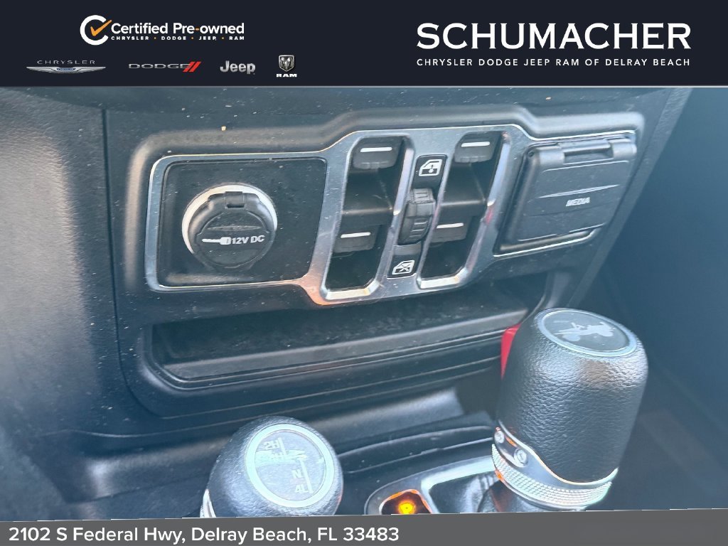 Used 2023 Gray Jeep Sport S image 24