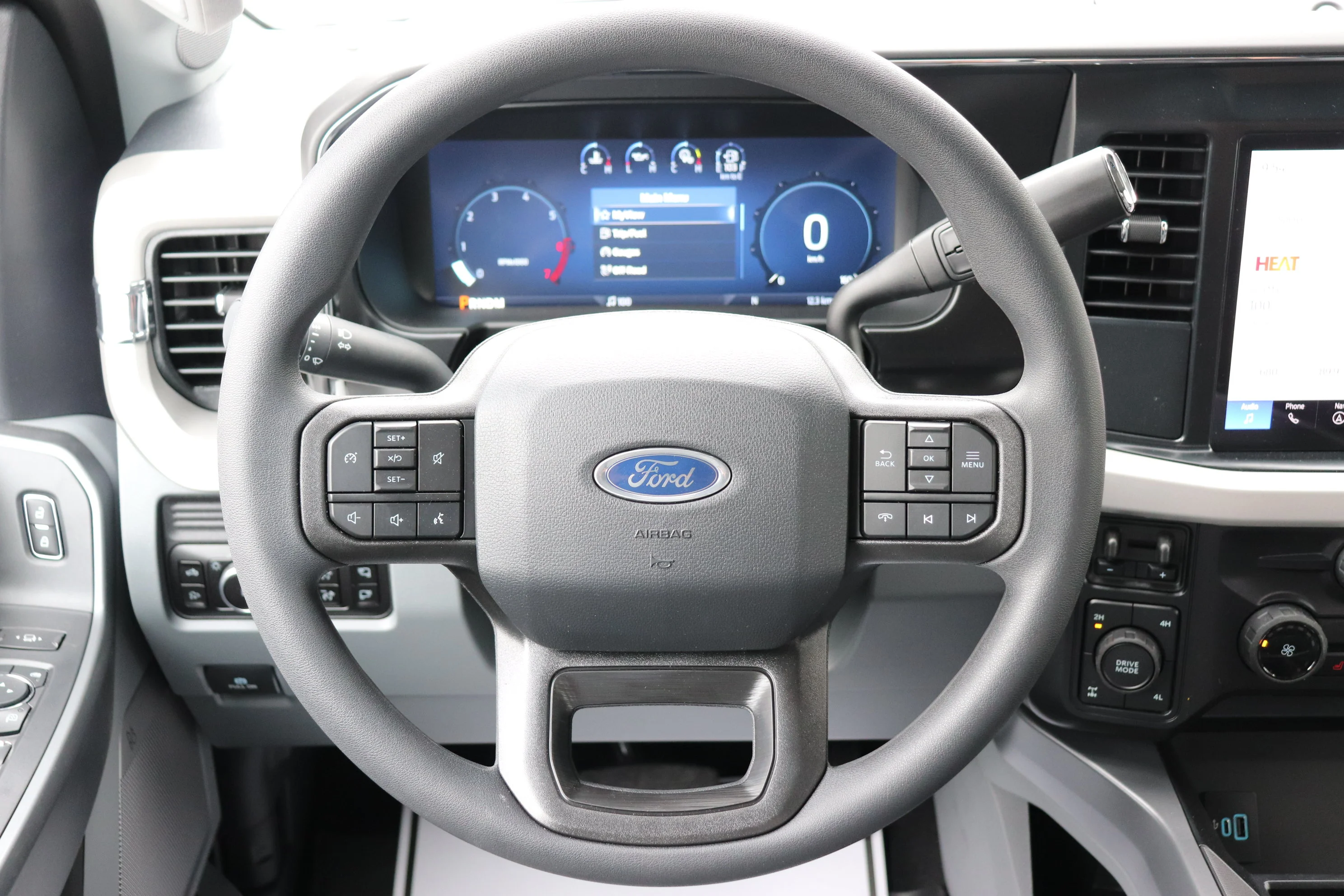New 2026 CARBONIZED GREY METALLIC Ford XLT image 12