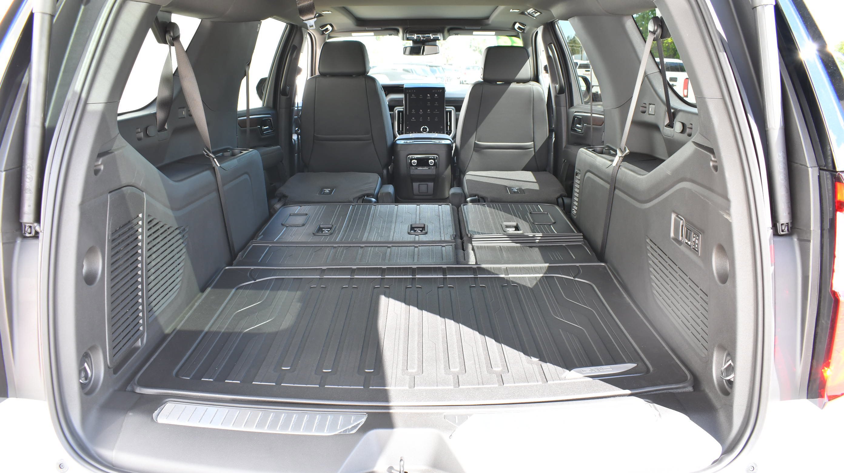 New 2026 Glacier White Tricoat GMC Denali image 11