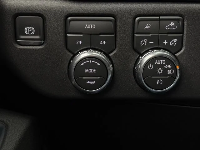 2026 GMC Sierra 1500 SLT - Photo 23