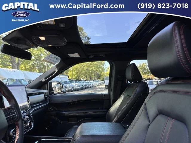 Used 2023  Ford Limited image 22