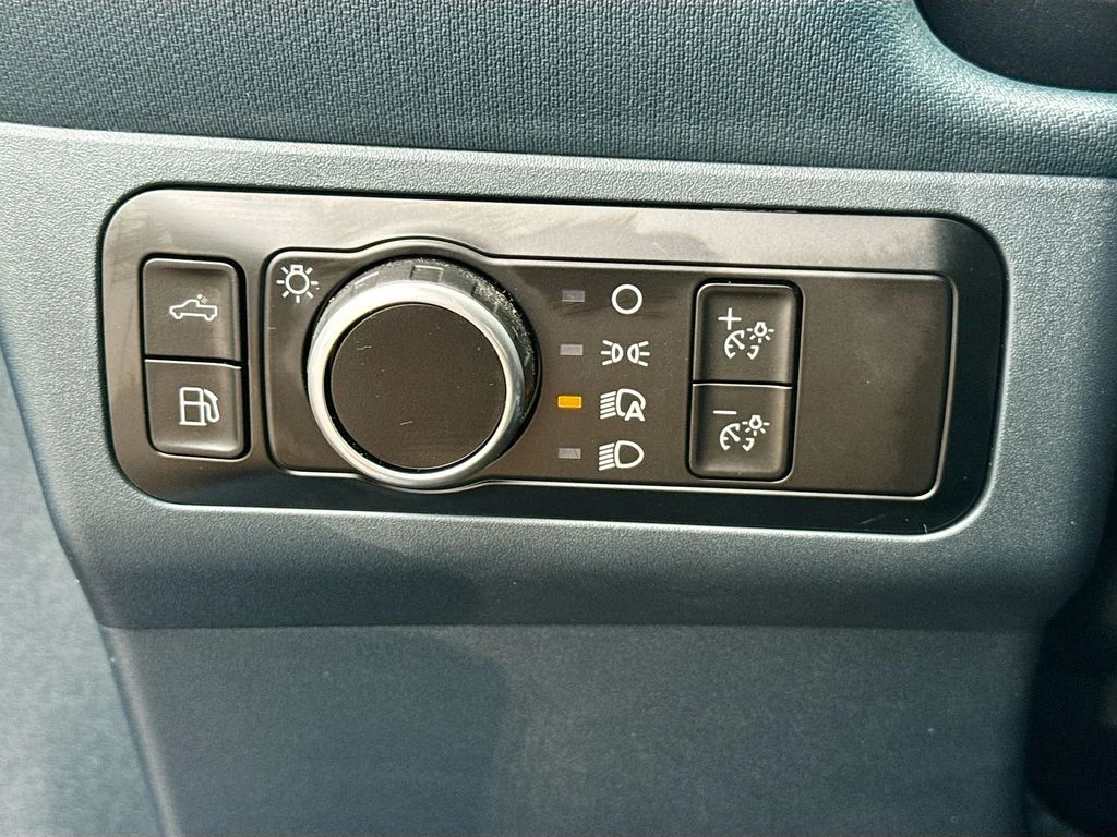 Certified Used 2024 Blue Ford XLT image 10