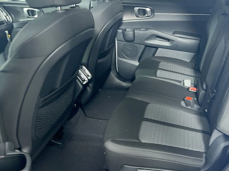 New 2026 Ivory Silver Kia LX image 25