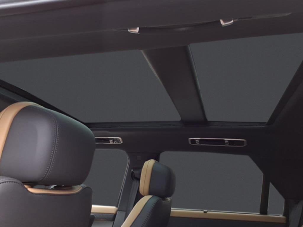 New 2026 Fuji White LAND ROVER Dynamic SE image 5