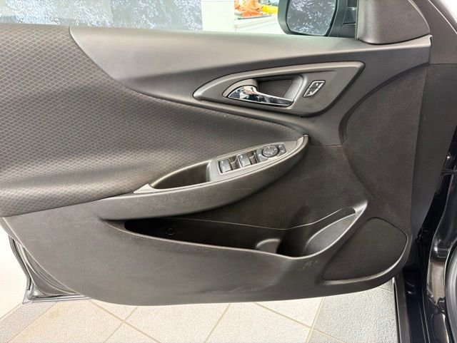 Used 2023  Chevrolet LT image 16