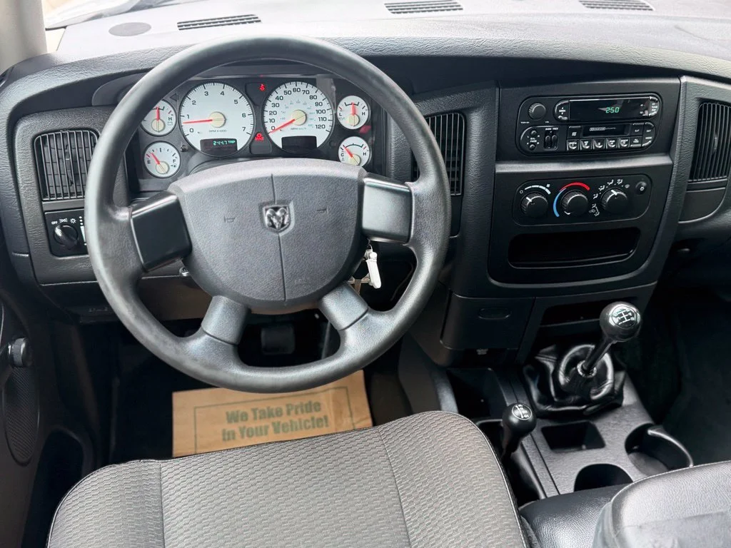 Used 2004 Silver Dodge ST image 15