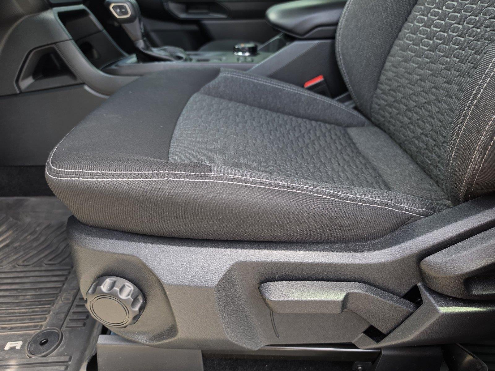 Used 2025 Desert Sand Ford XL image 13