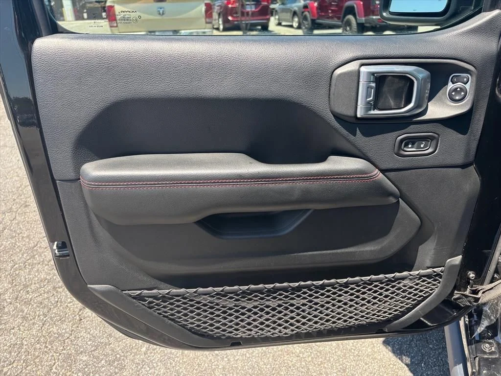 Used 2018 Black Jeep Rubicon image 9