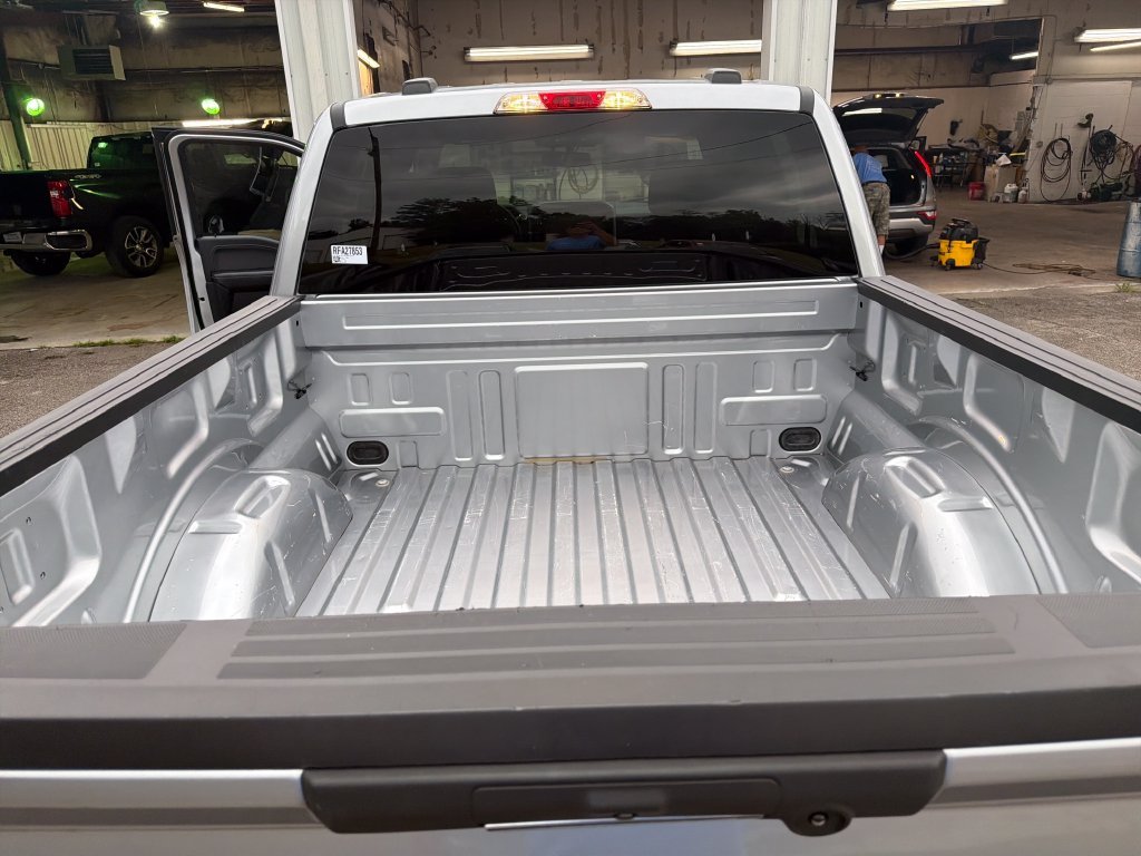Used 2024 Silver Ford XLT image 21
