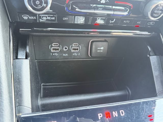 Used 2022 White Jeep Overland 4xe image 28