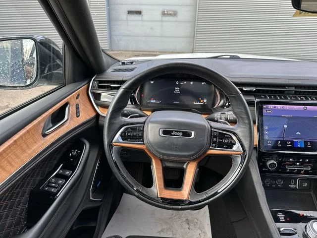 Used 2023 White Jeep Summit Reserve image 12