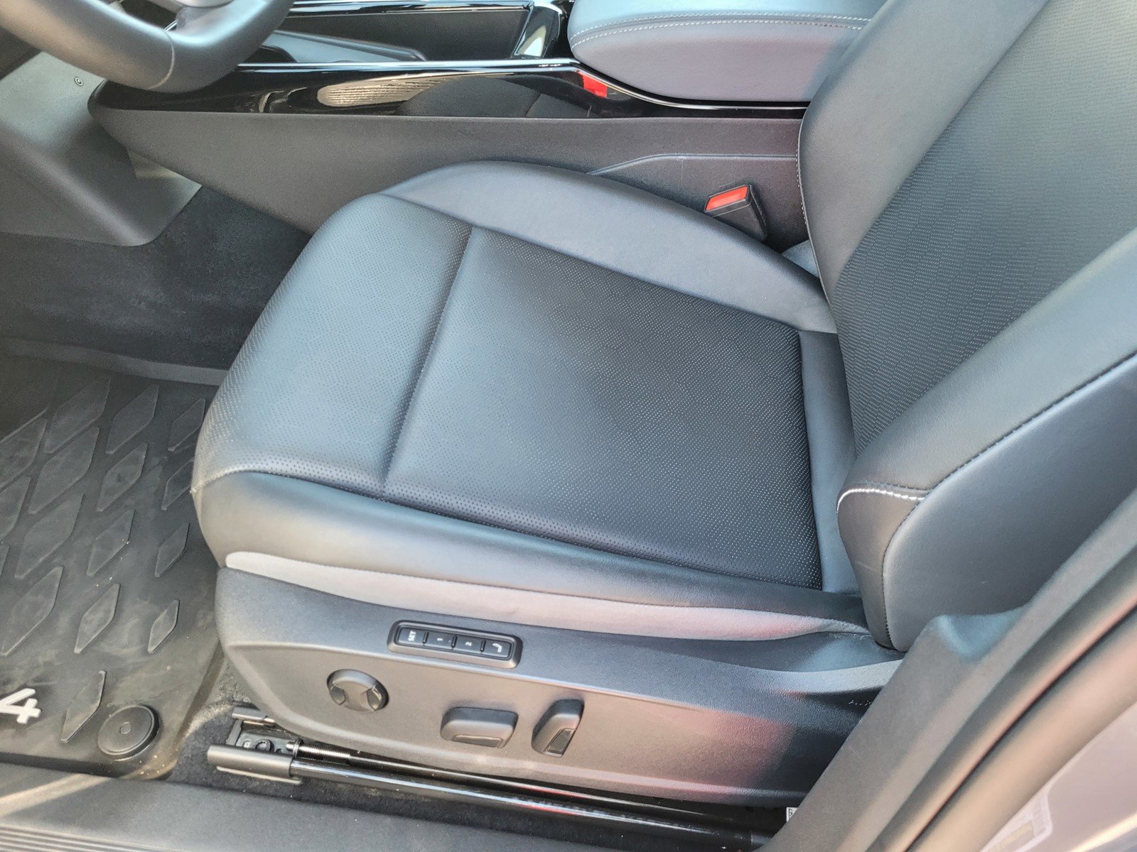 Certified Used 2023 Gray Volkswagen Pro S image 21