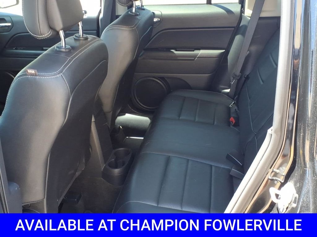 Used 2016 Black Jeep Latitude image 8