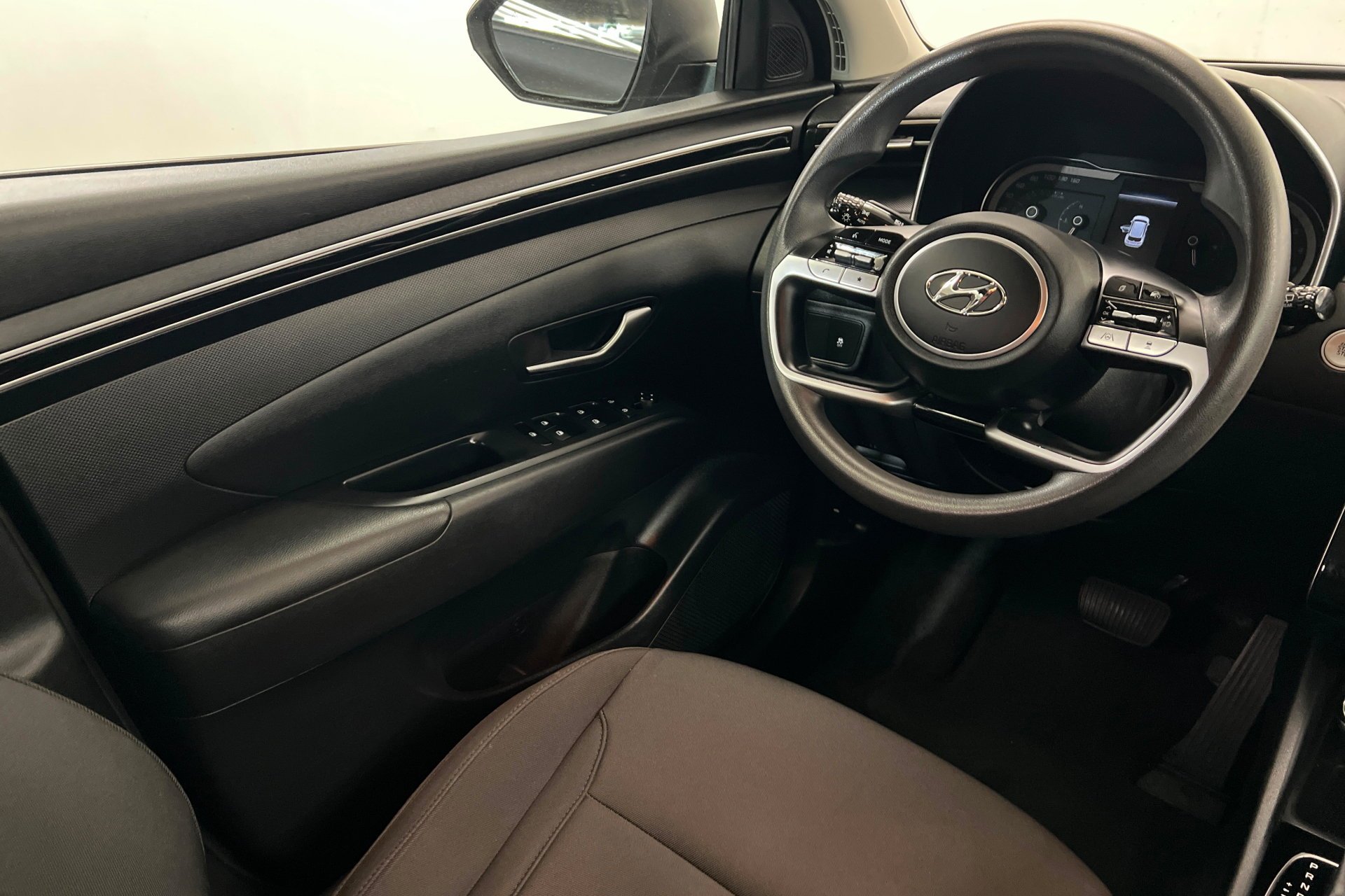 Used 2022 Portofino Gray Hyundai SEL image 12