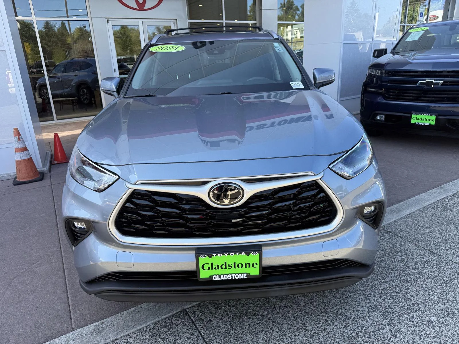 Used 2024 Moon Dust Toyota XLE image 10