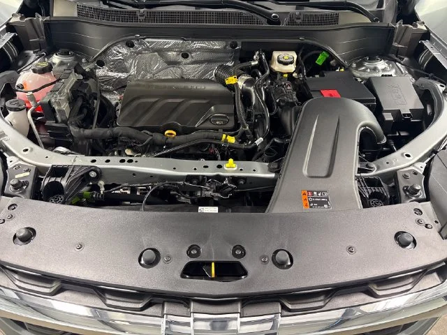 New 2026 Sterling Gray Metallic Chevrolet LT image 21