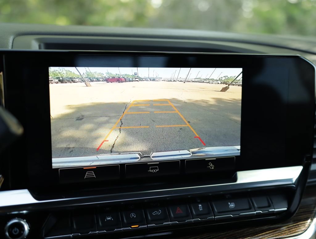 Used 2024 Sterling Metallic GMC SLE image 16