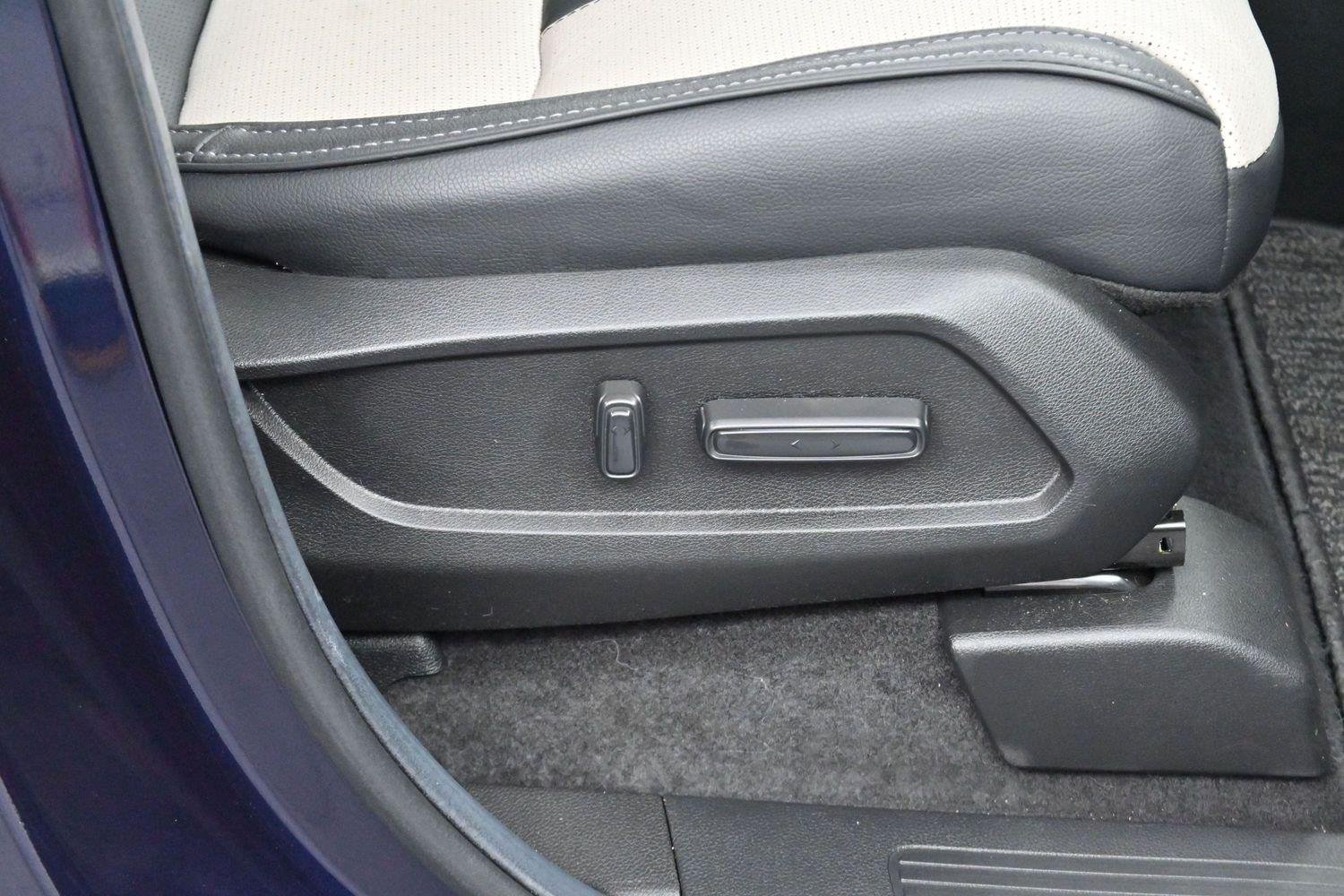Used 2026 Obsidian Blue Pearl Honda TrailSport Elite image 37