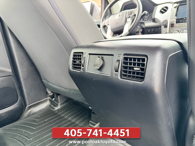 Used 2020 White Toyota SR5 image 34