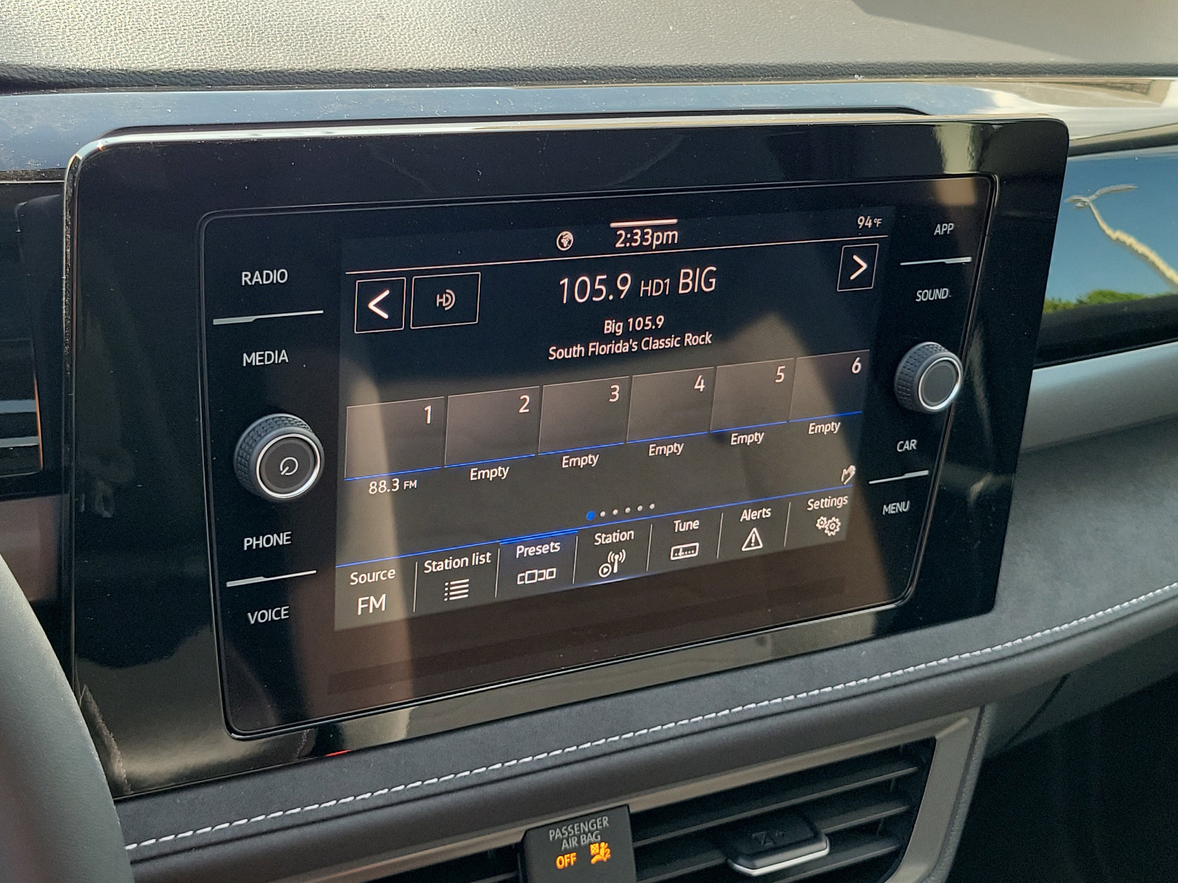 New 2026 Gray Volkswagen 1.5T SE Black image 9