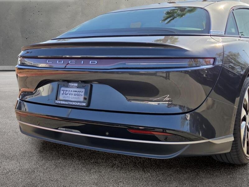 Used 2023  Lucid Grand Touring image 6