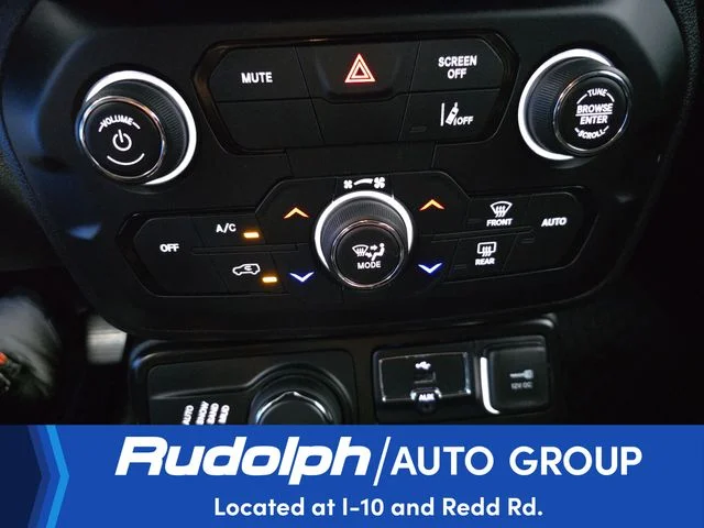 Used 2023 Gray Jeep Latitude image 22