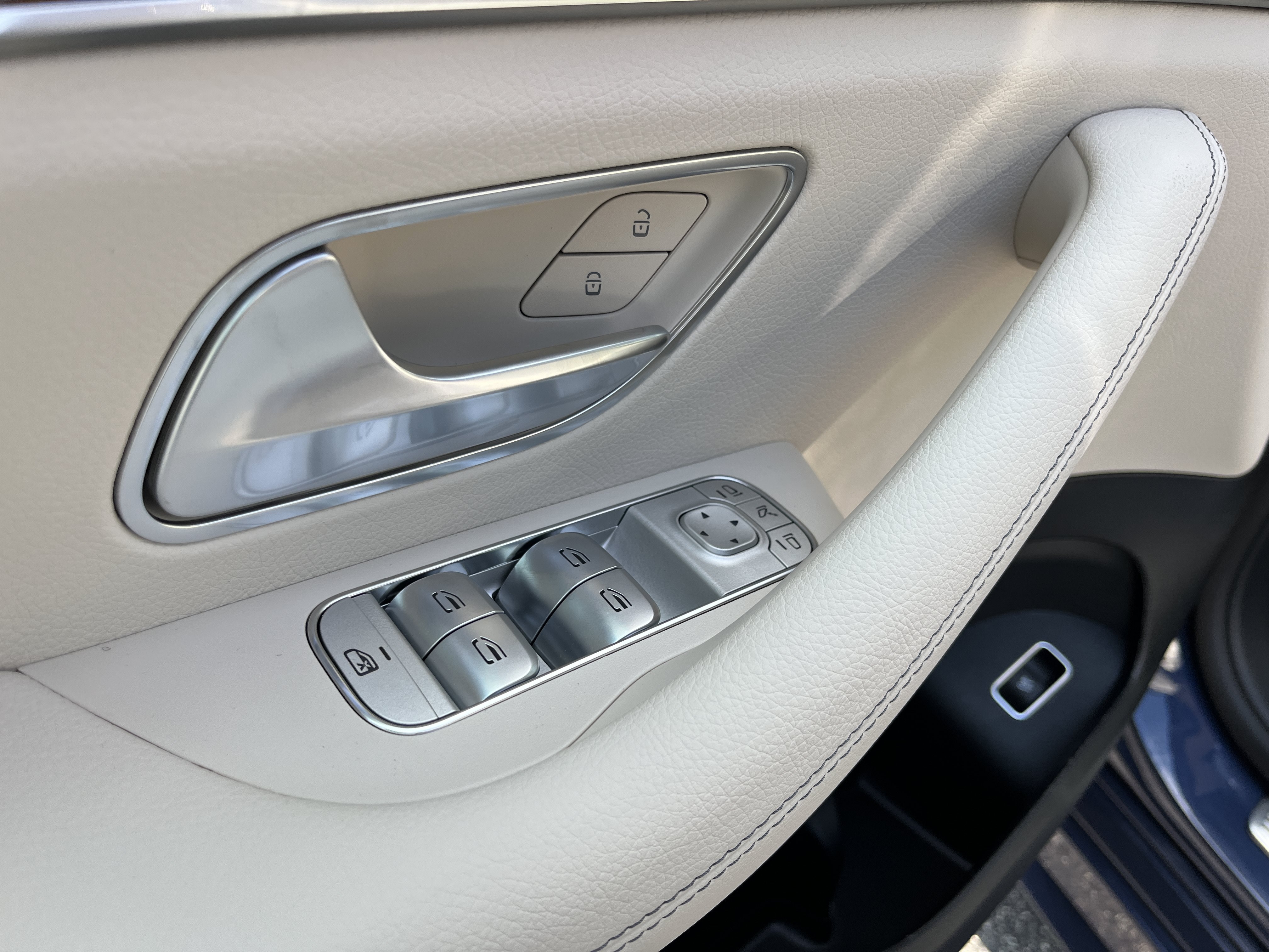 New 2026 Twilight Blue Metallic Mercedes-Benz GLE 350 4MATIC® SUV image 19
