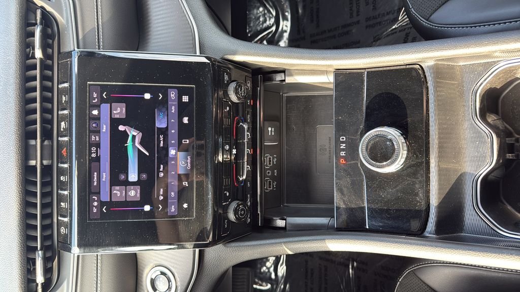 Used 2025 White Jeep Altitude X image 19