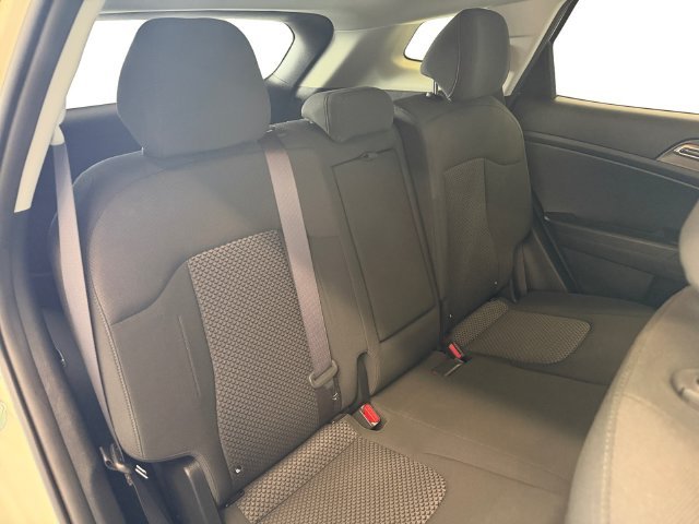 Used 2023 White Kia LX image 32