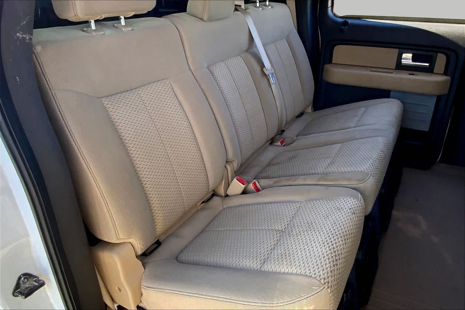 Used 2014 Oxford White Ford XLT image 19