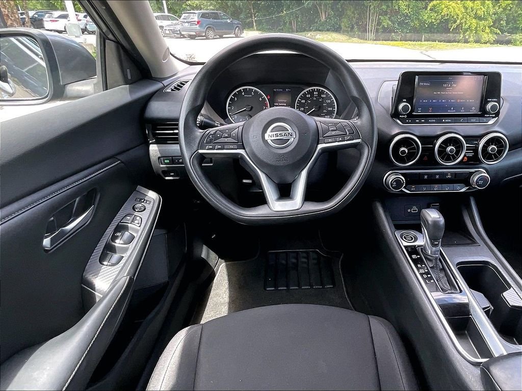 Used 2020 Gray Nissan S image 17
