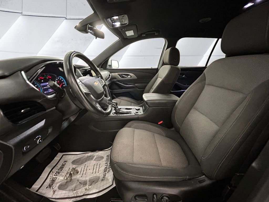 Used 2023 White Chevrolet LT image 7