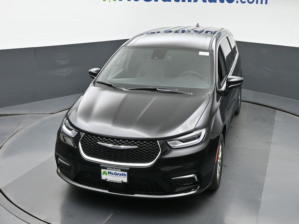 2026 Chrysler Pacifica Select - Photo 28