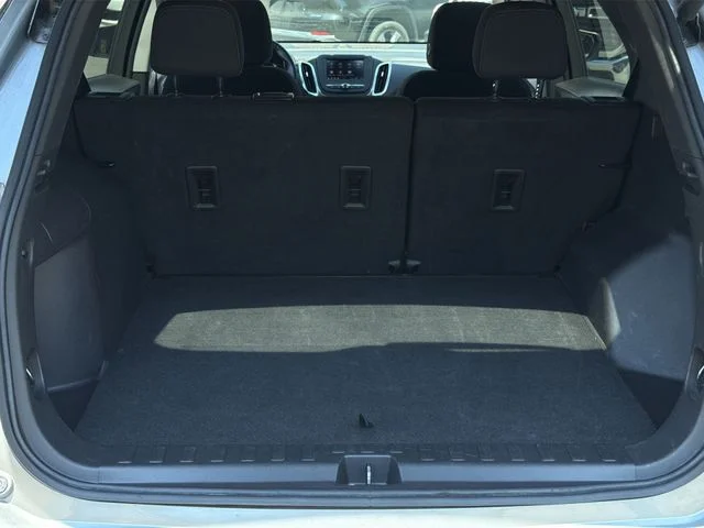 Used 2024 Gray Chevrolet LT image 38