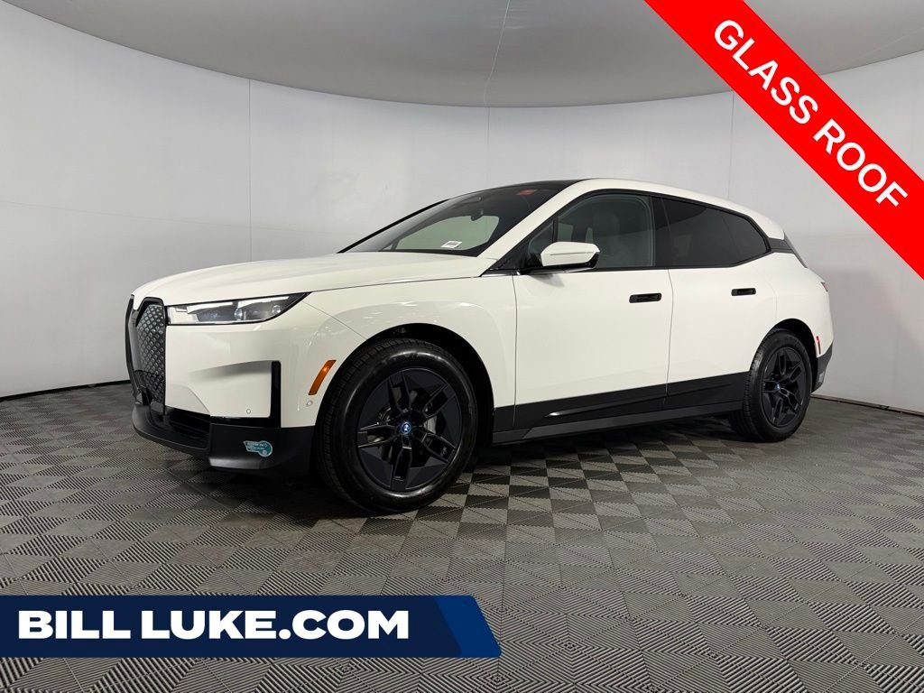 2024 BMW iX xDrive50's photo