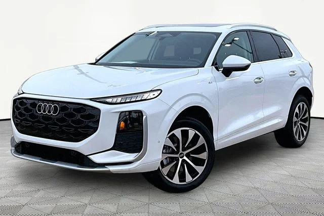2026 Audi Q3 S line