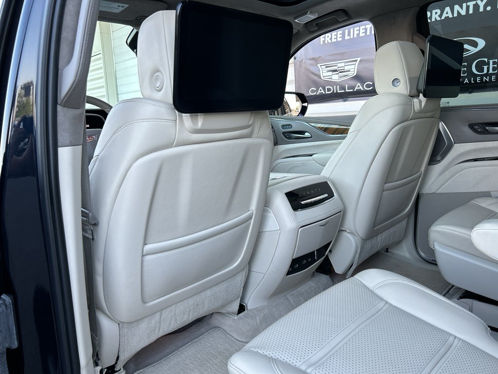 Used 2021 Dark Moon Blue Metallic Cadillac Premium Luxury Platinum image 13
