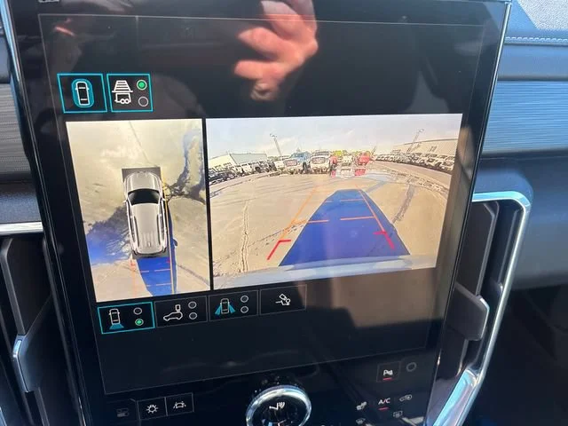 New 2026 Sterling Metallic GMC Elevation image 22