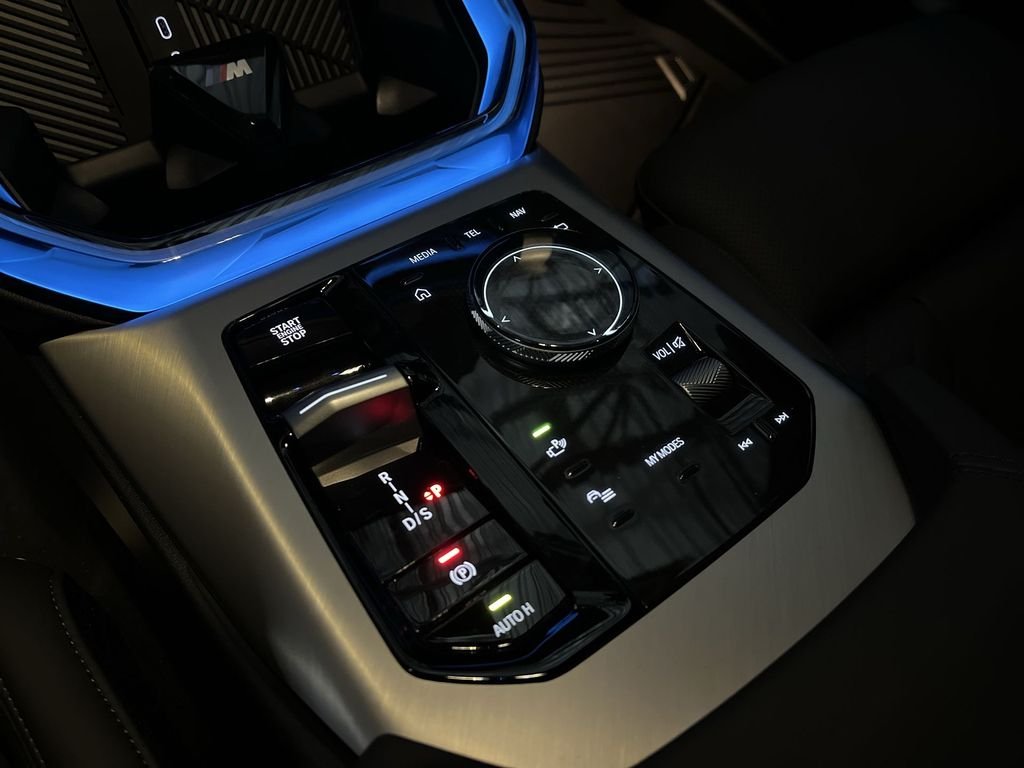 New 2026 Dark Graphite BMW 30 xDrive image 20