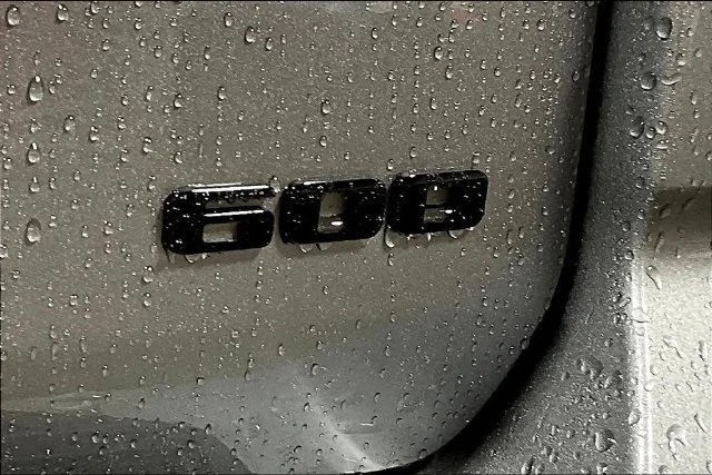 2026 Cadillac Escalade Platinum Sport - Photo 9
