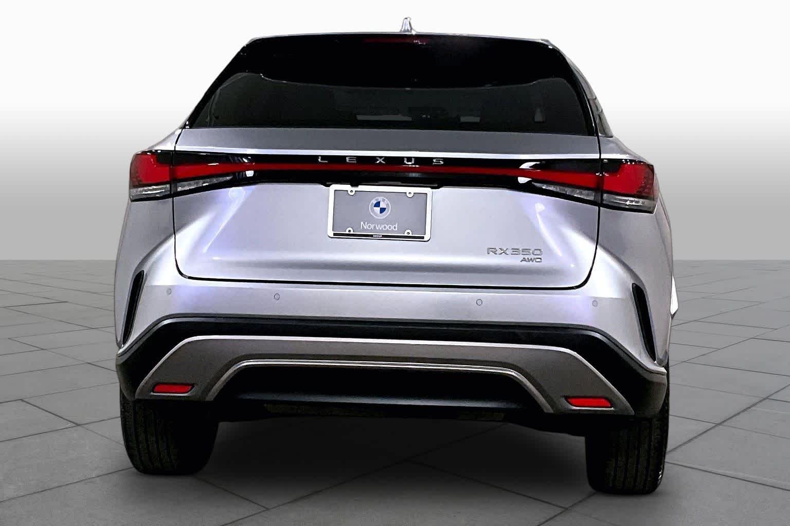Used 2024 Iridium Lexus Premium image 8