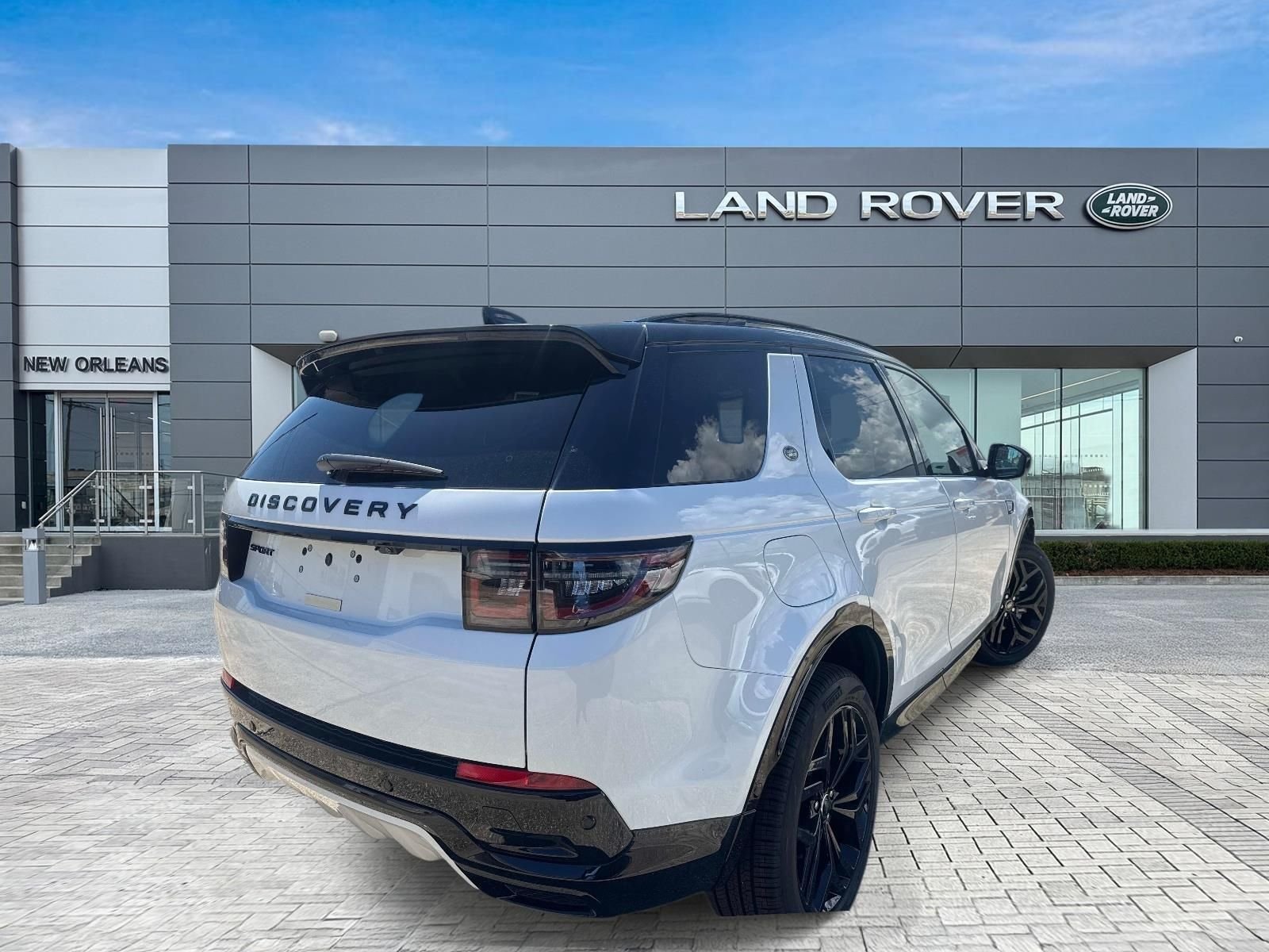 New 2026 Fuji White Land Rover Landmark image 5