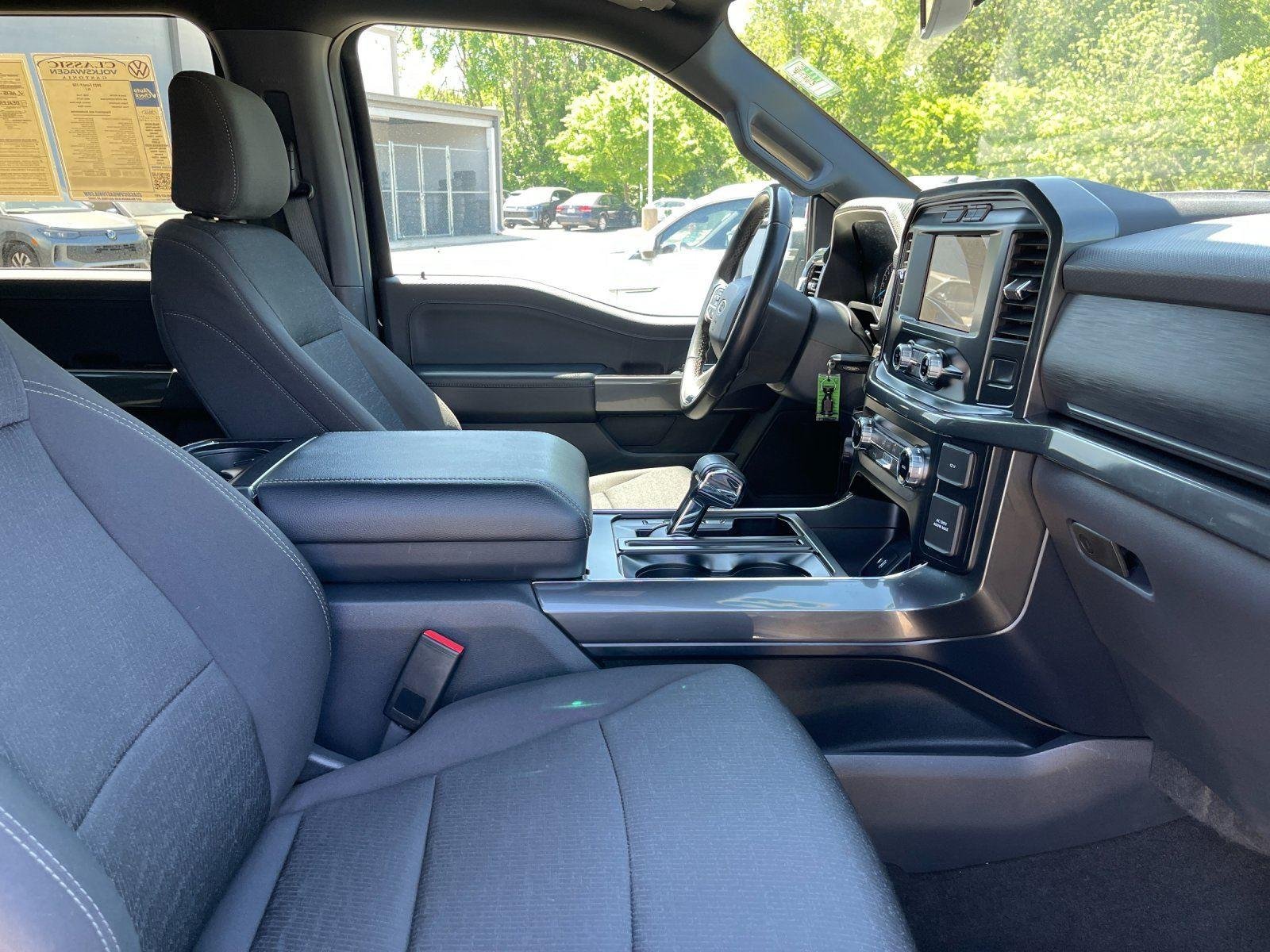 Used 2023 Agate Black Ford XLT image 39