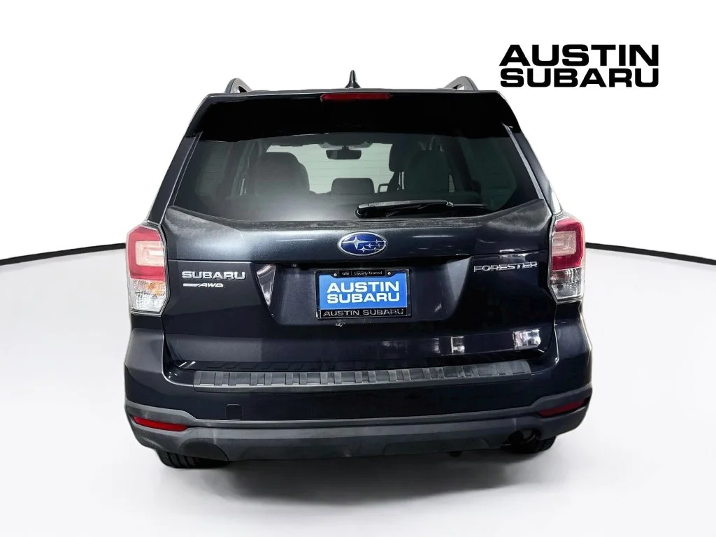 Used 2018 Gray Subaru 2.5i Premium image 6