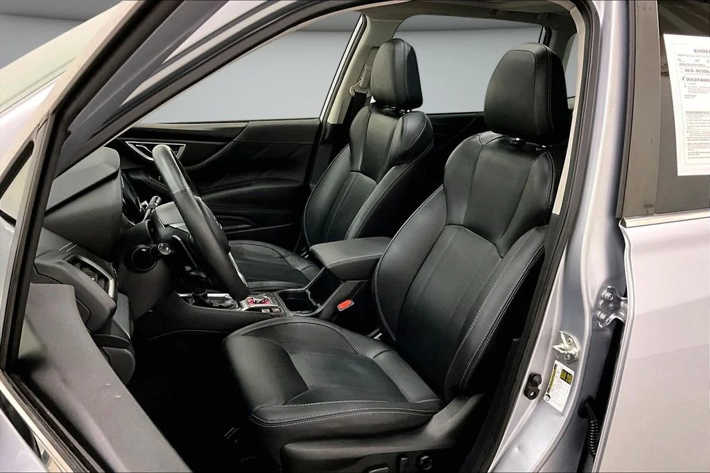 Used 2021 Silver Subaru Limited image 21